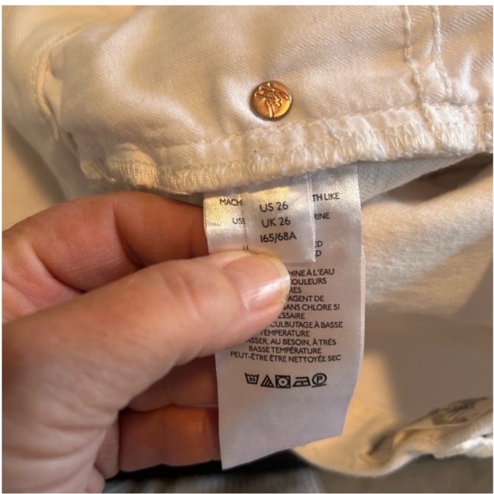 Free People High-Waisted White Distressed Jean Shorts Sz 26 - Picture 5 of 10